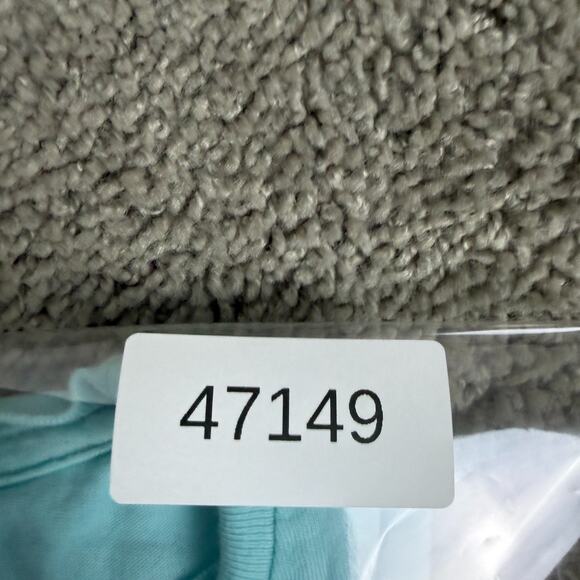 Bucees Shirt Mens Large Easter Blue Pink Every Bunny Needs Some Bunny 2024 - Picture 9 of 9